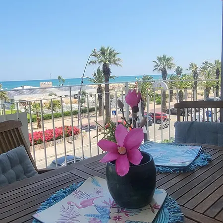 Sea Sunrise Apartment
