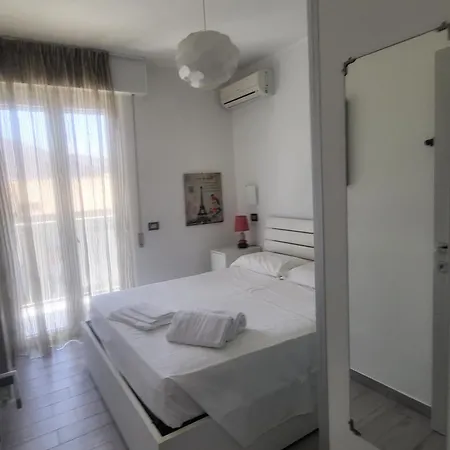 Sea Sunrise Apartment